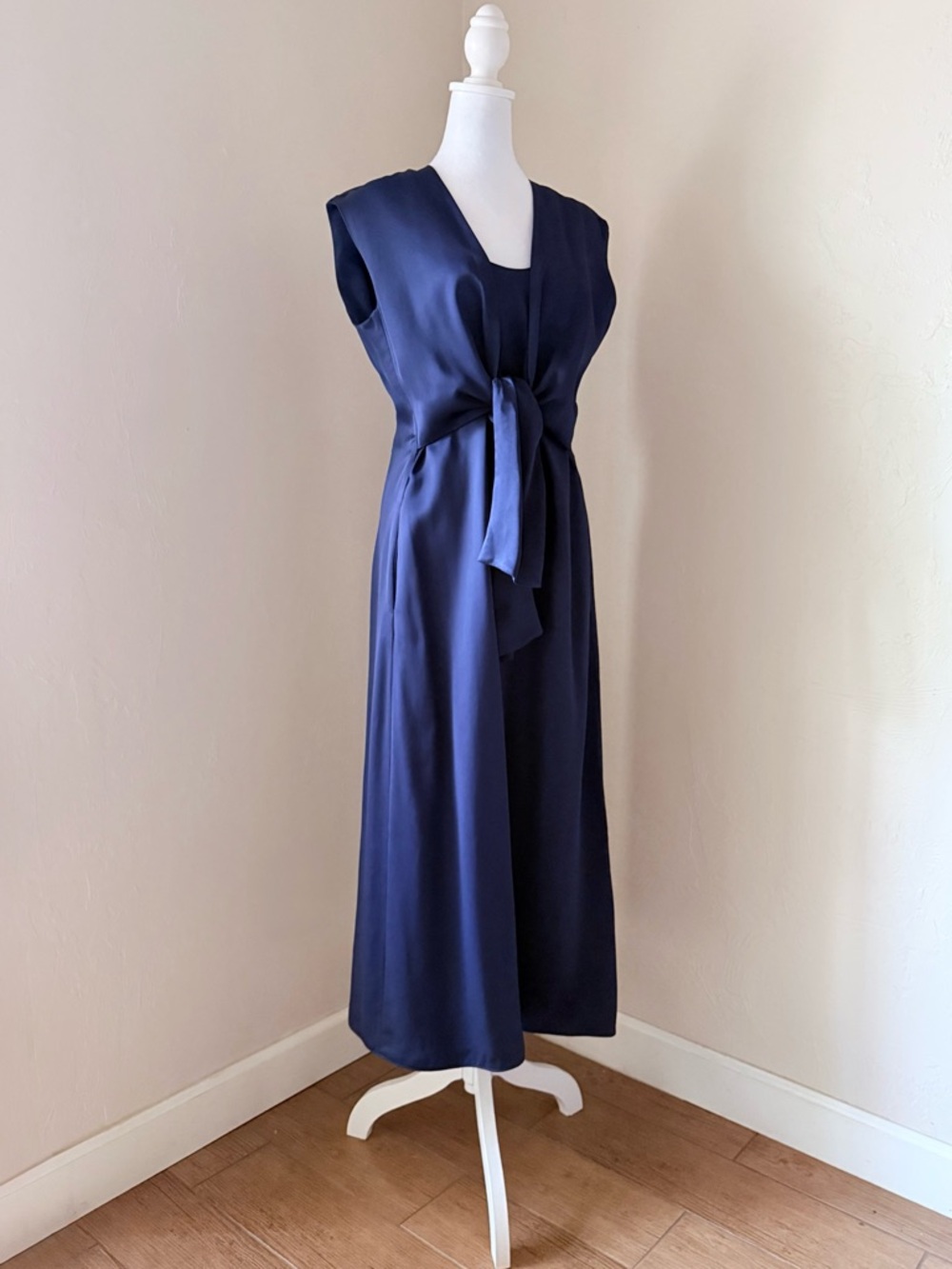 There Was One Knot Detail Navy Satin Midi Dress Made in Italy Farfetch 44 8 $520 - Picture 8 of 16